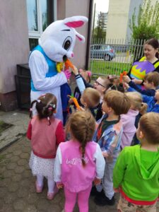 Read more about the article Spotkanie z Zajączkiem Wielkanocnym