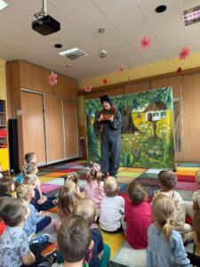 Read more about the article Teatr Horyzont ,,Magia słów”